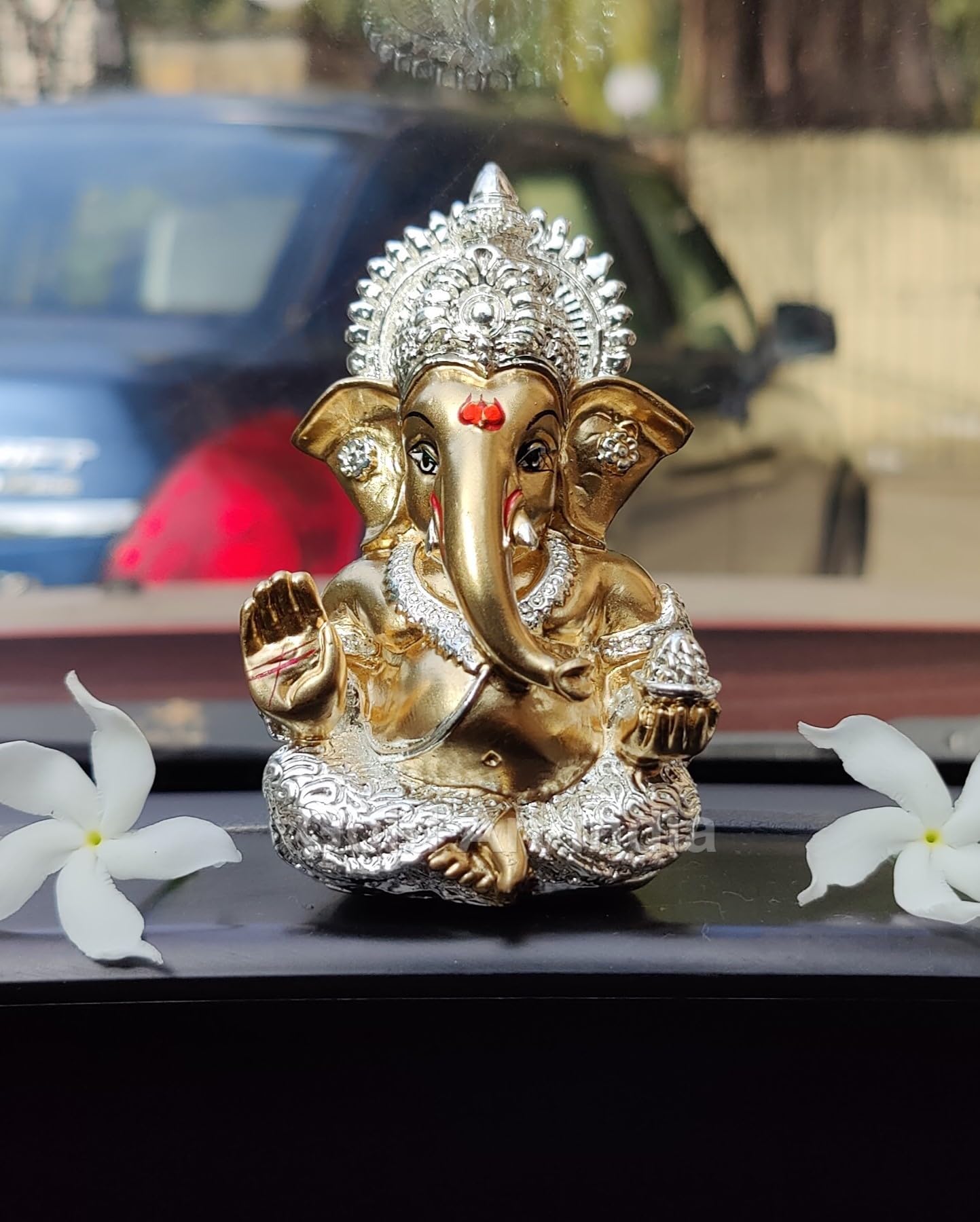 Gold Art India Peach Ivory Finish Ganesha Idol Car Dashboard IdolGanesha Murti Ganpati Idol for Home Decor Puja Lord Ganesh Statue Gift for Office Desk Puja Room Figurine 3.3" inches
